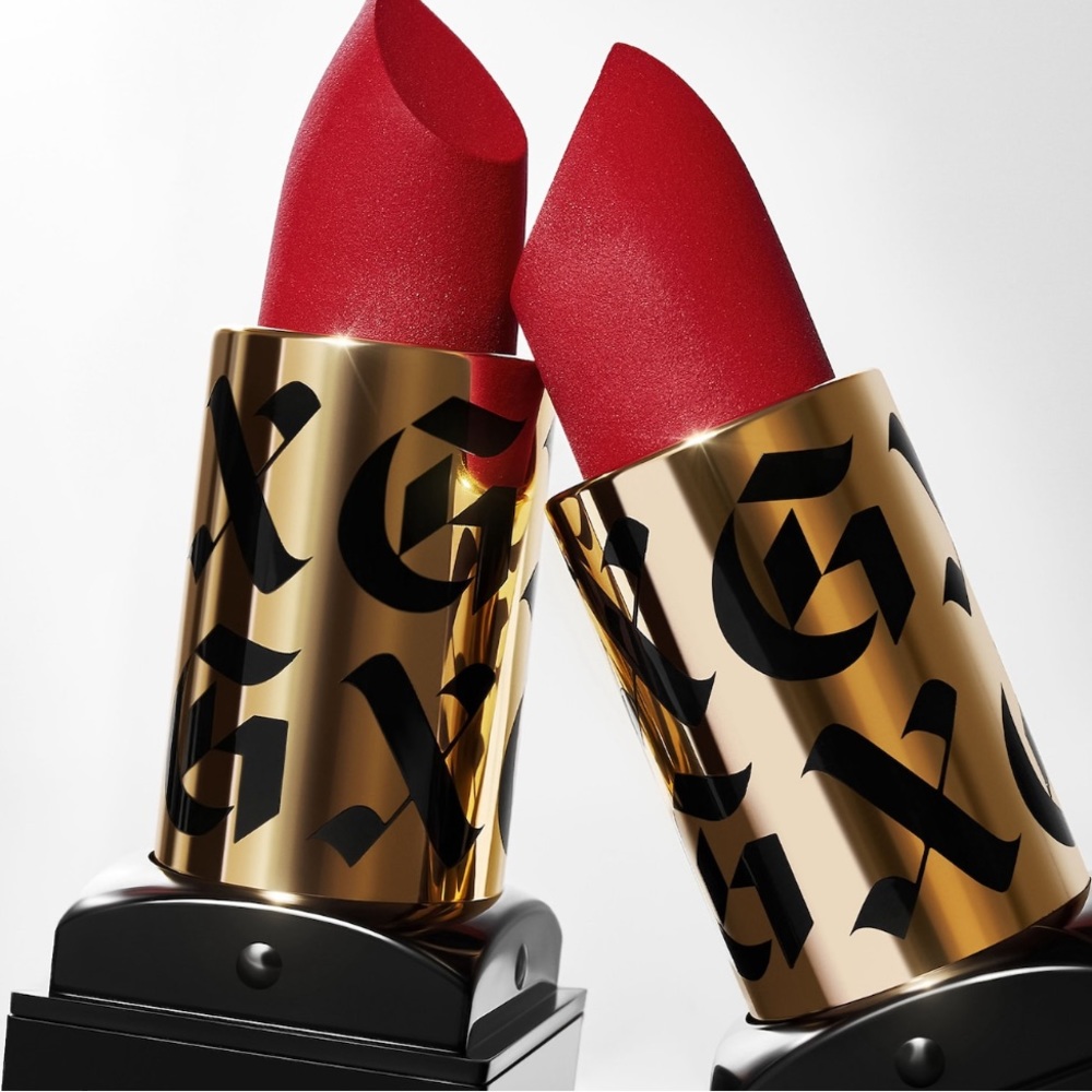 NWT GXVE BY GWEN STEFANI High-Performance Matte Lipstick 💄 in true red Mini - Picture 5 of 6